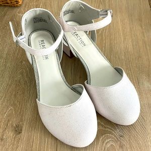 Kenneth Cole Reaction Girl’s Small Heeled White Dress Shoea